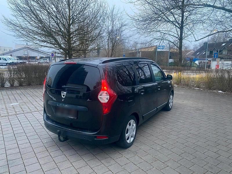 Gebraucht Dacia Lodgy 116 PS (85 kW) 2015 Schwarz Van / Kleinbus