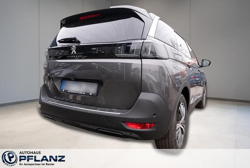 Gebraucht Peugeot 5008 Allure 131 PS (96 kW) 2025 Grau Van / Kleinbus