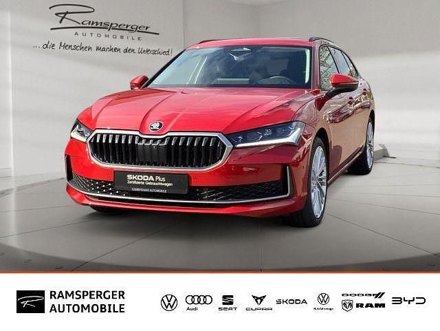 Gebraucht Skoda Superb Selection 193 PS (141 kW) 2024 Rot (karminrot metallic) Kombi