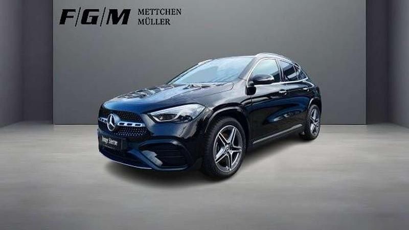 Lack kosmosschwarz Gebraucht 2024 Mercedes GLA200 AMG SUV | 46.670 € (Teuer) - Bild 1/4