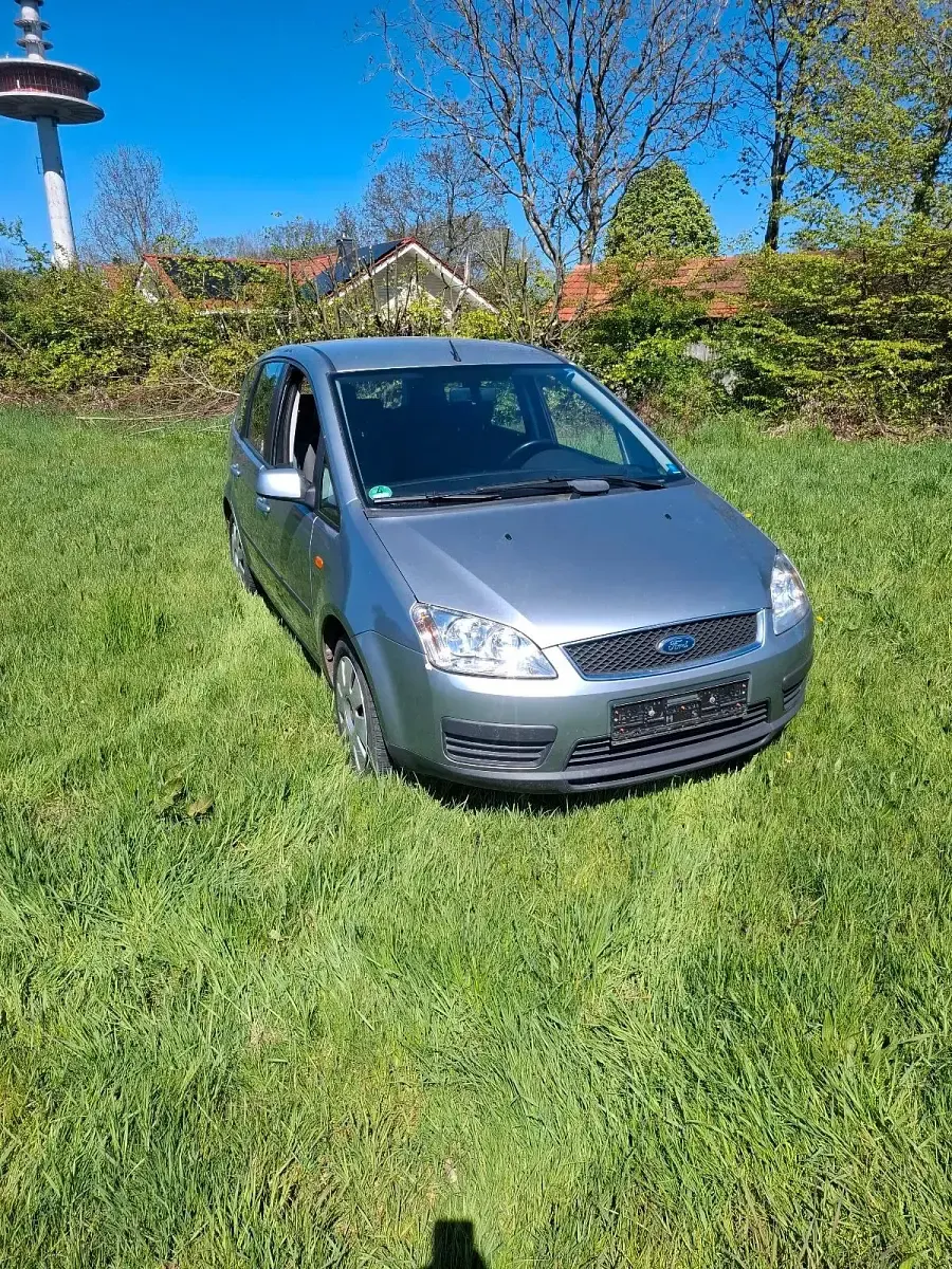 Używany Ford Focus 125 KM (91 kW) 2003 Srebrny Kombi