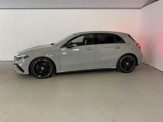 Gebraucht Mercedes A180 Edition 116 PS (85 kW) 2025