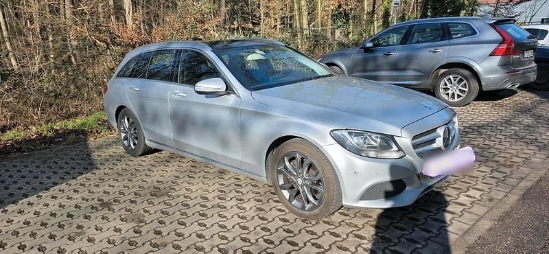 Silber Gebraucht 2015 Mercedes C200 Avantgarde Kombi | 11.999 € - Bild 1/4