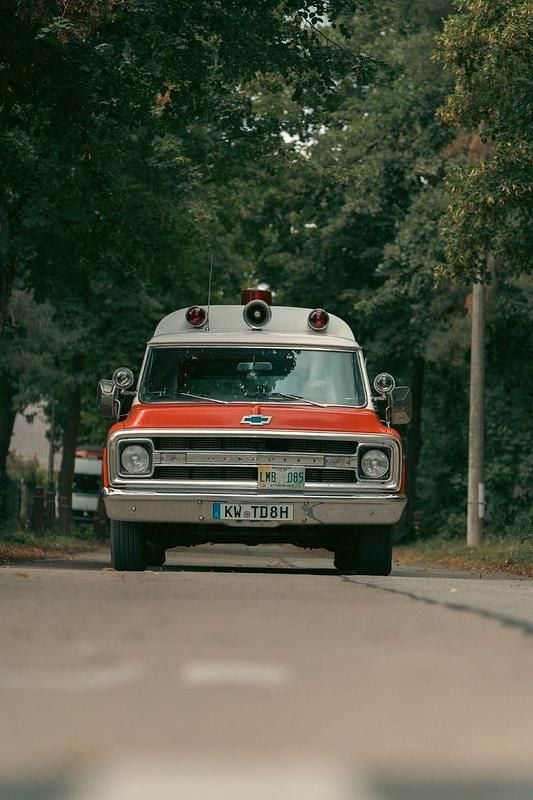 Gebraucht Chevrolet Suburban 242 PS (177 kW) 1970 Rot SUV