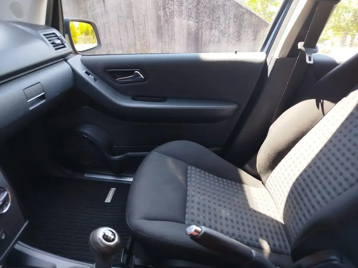 Gebraucht Mercedes A150 99 PS (72 kW) 2009 Blau Limousine