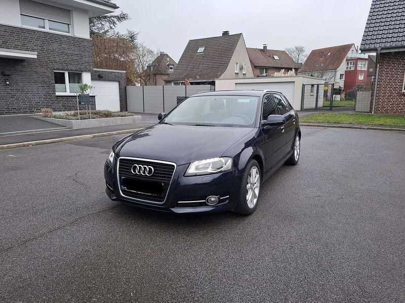 Gebraucht Audi A3 Ambition 125 PS (91 kW) 2013 Blau Kombi