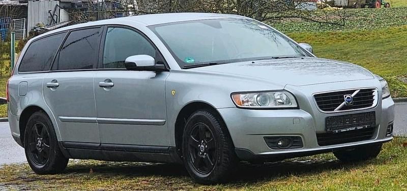 Gebraucht Volvo V50 101 PS (74 kW) 2008 Silber Kombi