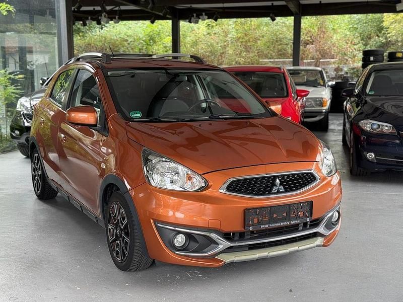 Orange Gebraucht 2018 Mitsubishi Space Star Edition Limousine | 9.888 € (Fairer Preis) - Bild 1/4