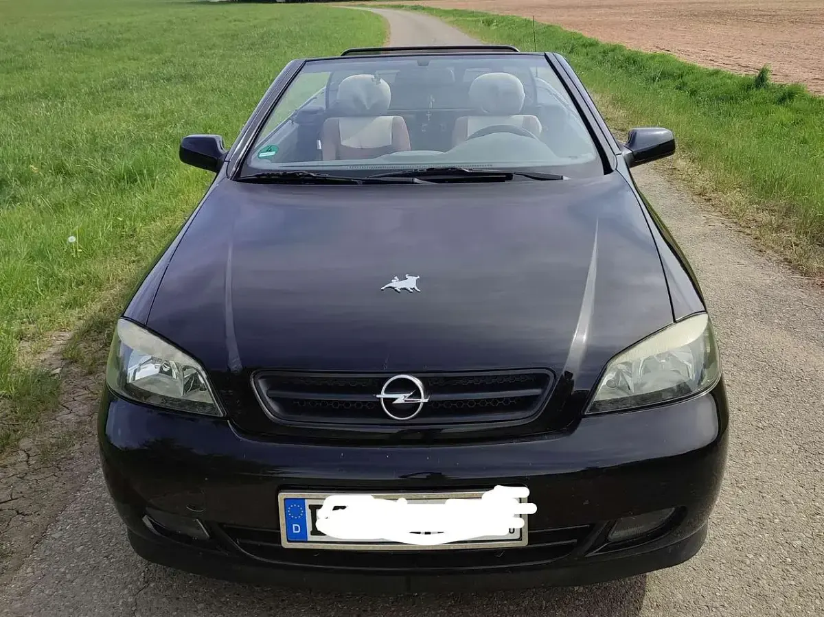 Gebraucht Opel Astra Cabriolet 125 PS (91 kW) 2004 Schwarz Cabrio