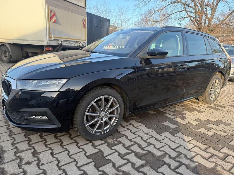 Gebraucht Skoda Octavia Tour 150 PS (110 kW) 2022 Schwarz Kombi