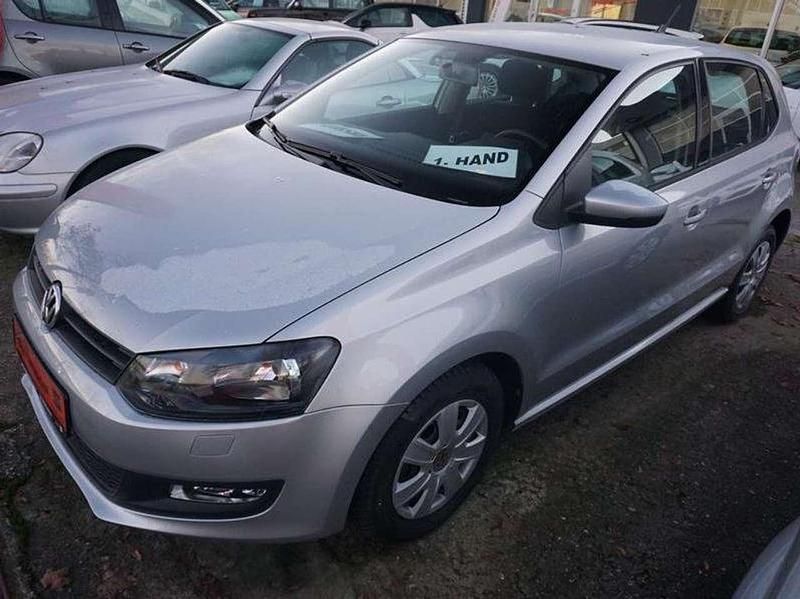 Gebraucht VW Polo Trendline 75 PS (55 kW) 2013 Reflexsilber metallic Kleinwagen