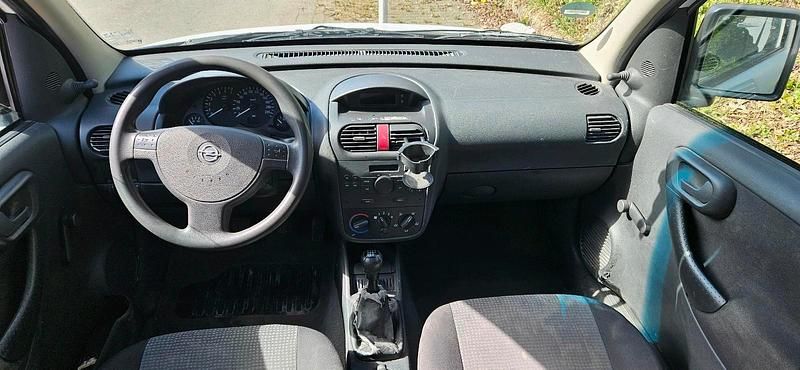 Second-hand Opel Combo 90 CP (66 kW) 2007 Alb Monovolum