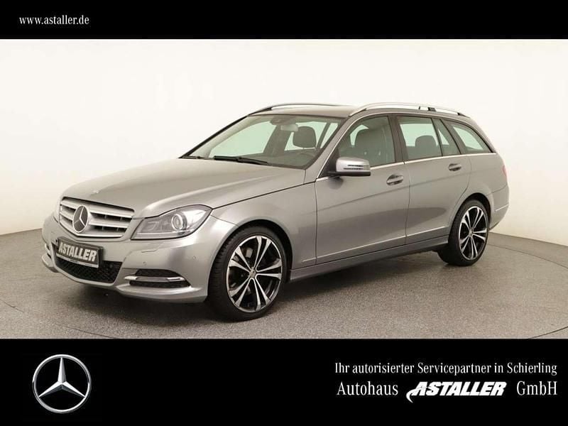 Palladiumsilber metallic Gebraucht 2012 Mercedes C300 Avantgarde Kombi | 14.299 € (Fairer Preis) - Bild 1/4