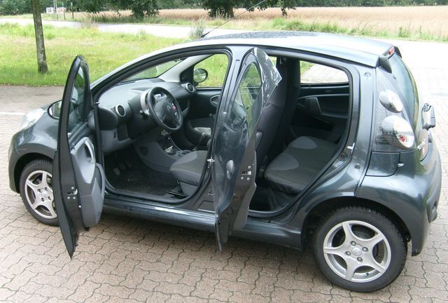 Gebraucht Citroën C1 68 PS (50 kW) 2009 Grau metallic Kleinwagen