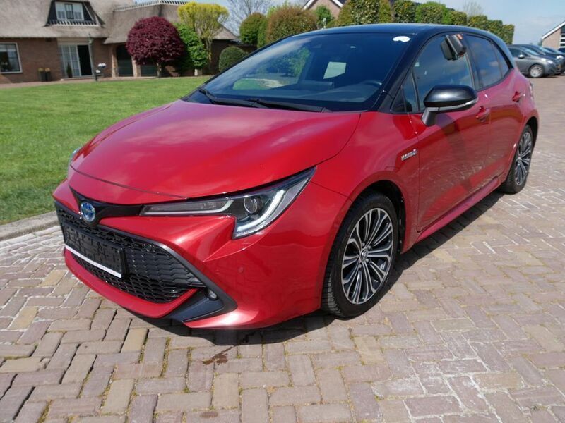 Gebraucht Toyota Corolla Style 2019 Rot Limousine