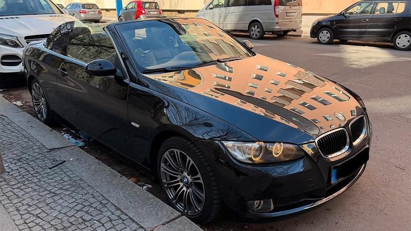 Gebraucht BMW 320 Cabriolet 170 PS (125 kW) 2007 Schwarz Cabrio