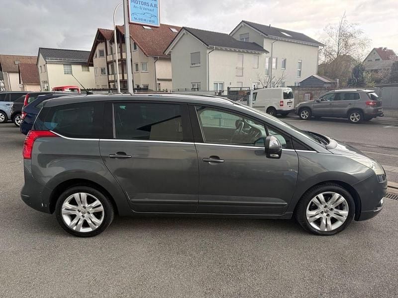 Gebraucht Peugeot 5008 Premium 150 PS (110 kW) 2009 Grau Van / Kleinbus