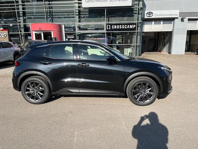 Neu Lexus LBX 136 PS (100 kW) 2025 Schwarz SUV