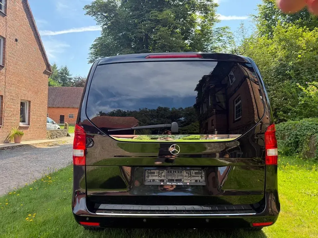 Gebraucht Mercedes V220 Edition 163 PS (119 kW) 2020 Schwarz Van / Kleinbus