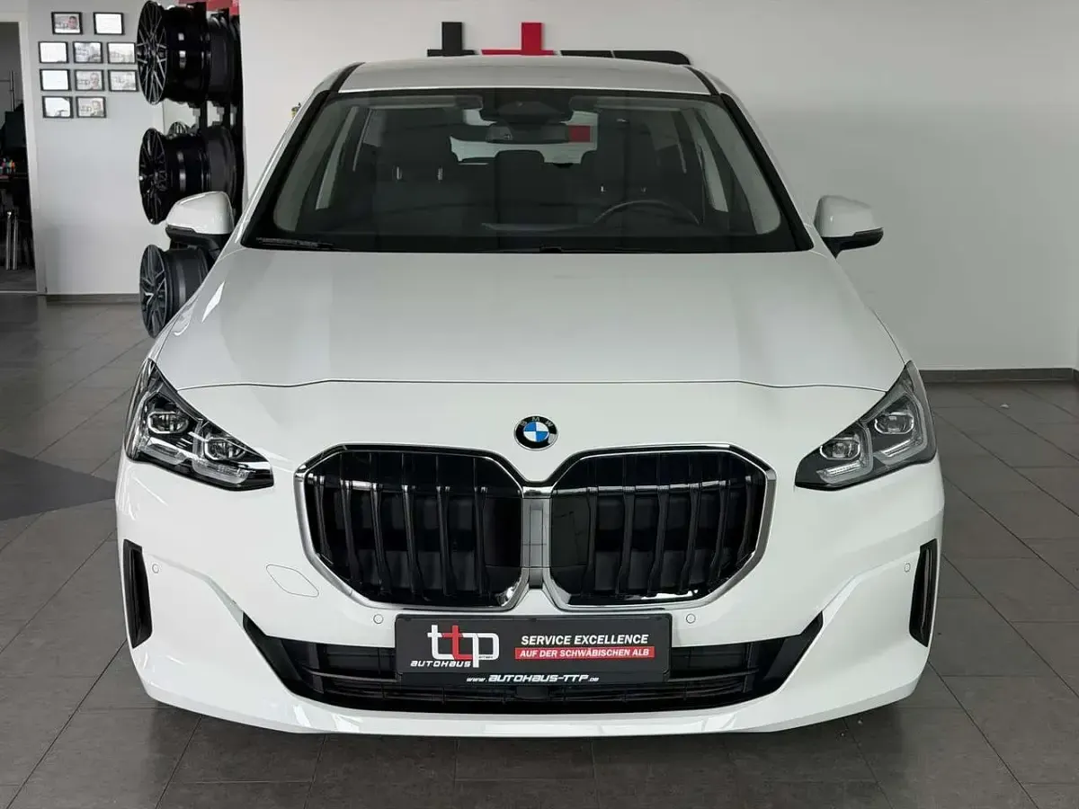 Gebraucht BMW 218 Active Tourer 136 PS (100 kW) 2023 Alpinweiss iii Van / Kleinbus