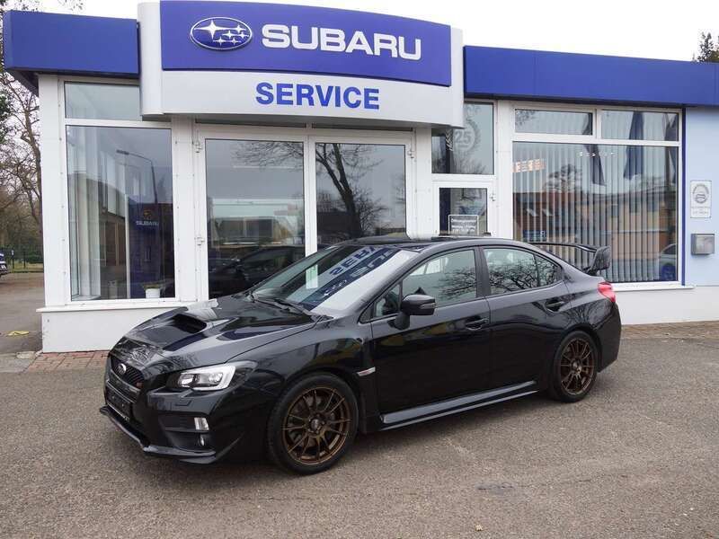 Schwarz Gebraucht 2014 Subaru WRX STI Sport Limousine | 30.900 € (Fairer Preis) - Bild 1/4