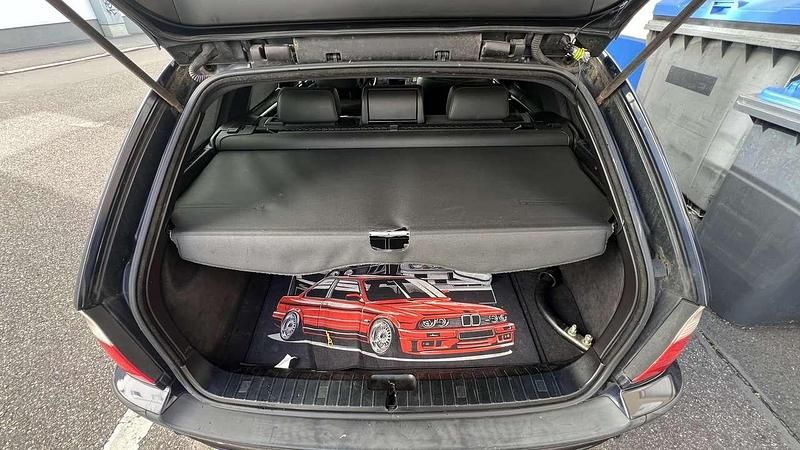 Blau Gebraucht 2004 BMW 316 Exclusive Kombi | 2.000 € (Fairer Preis) - Bild 1/4