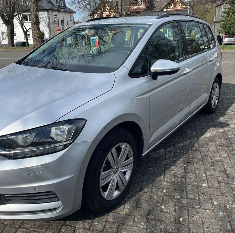 Gebraucht VW Touran 110 PS (80 kW) 2016 Silber Van / Kleinbus