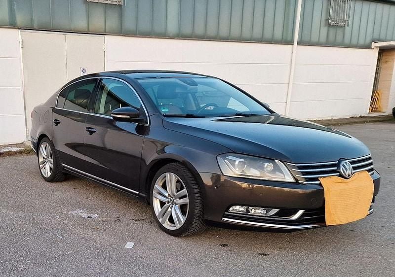 Gebraucht VW Passat Highline 211 PS (155 kW) 2012 Braun Limousine