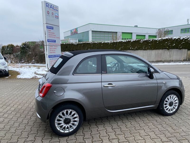 Grau Gebraucht 2022 Fiat 500C Dolcevita Cabrio | 14.790 € (Fairer Preis) - Bild 1/4