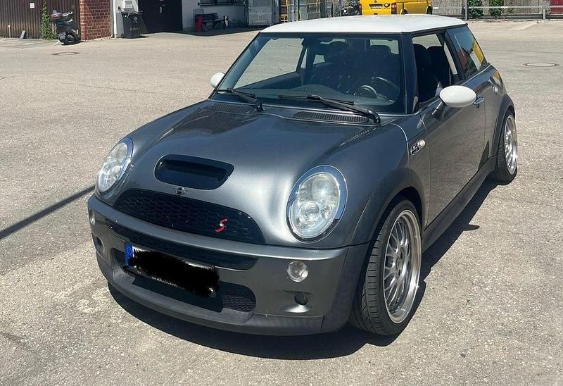 Grau Gebraucht 2003 Mini Cooper S Kleinwagen | 3.700 € - Bild 1/4