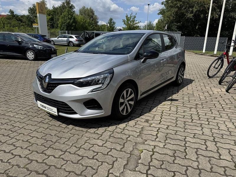Platingrau Gebraucht 2023 Renault Clio V Equilibre Limousine | 15.970 € (Fairer Preis) - Bild 1/4