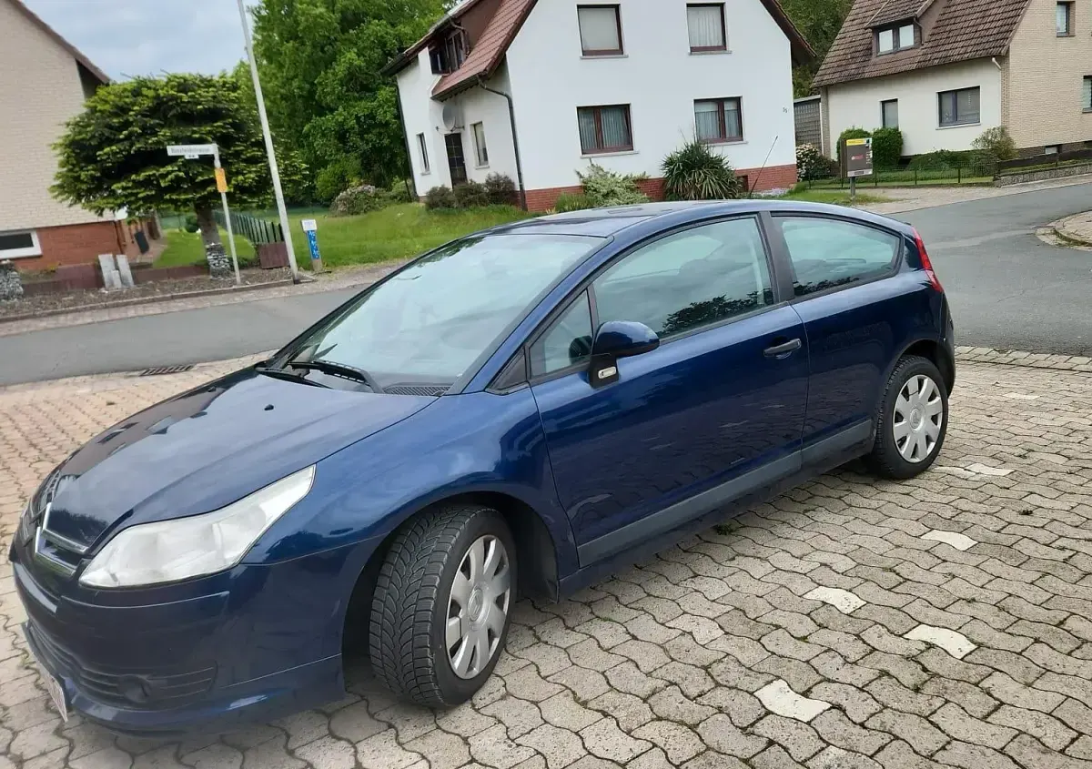 Używany Citroën C4 88 KM (64 kW) 2006 Niebieski Coupe