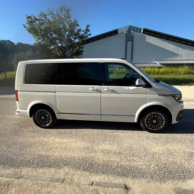 Gebraucht VW Multivan Generation Six 150 PS (110 kW) 2020 Weiß Van / Kleinbus