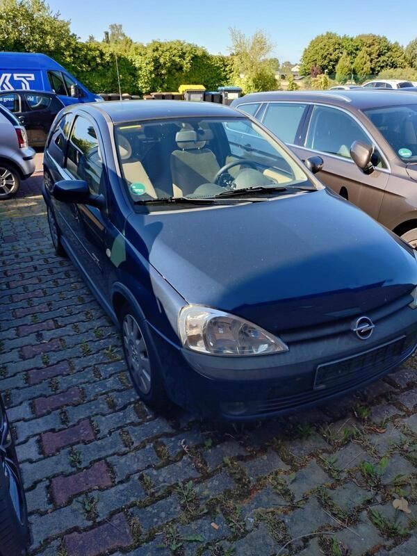 Blau Gebraucht 2001 Opel Corsa Kleinwagen | 650 € (Guter Preis) - Bild 1/4