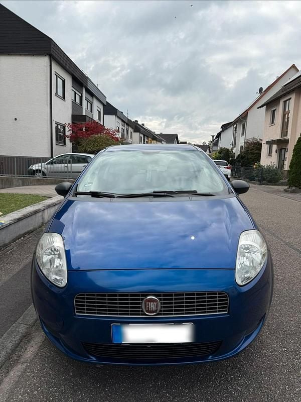 Blau Gebraucht 2008 Fiat Punto Kleinwagen | 2.400 € (Etwas zu teuer) - Bild 1/4