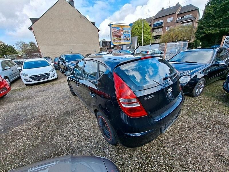 Gebraucht Hyundai i30 Classic 109 PS (80 kW) 2008 Schwarz Limousine