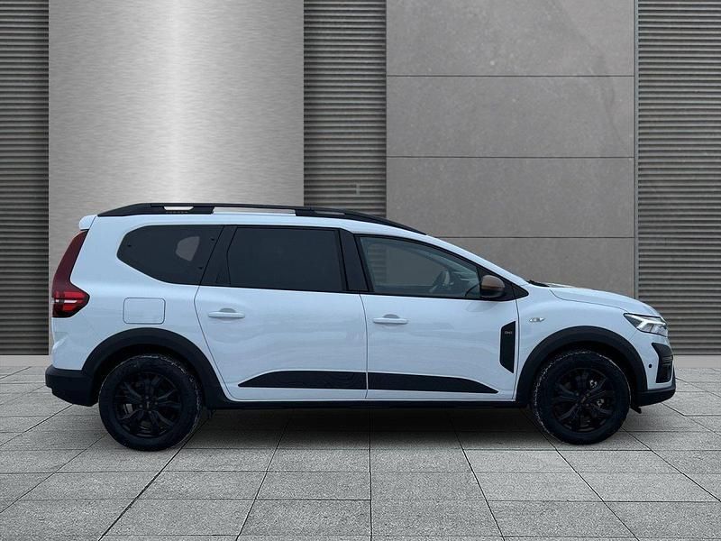 Neu Dacia Jogger Extreme 141 PS (103 kW) 2025 Arktisweiß Van / Kleinbus