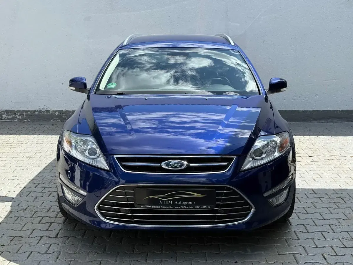 Usado Ford Mondeo Titanium 163 CV (119 kW) 2014 Azul Familiar