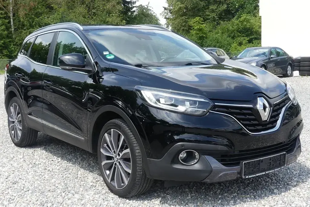 Gebraucht Renault Kadjar Bose Edition 131 PS (96 kW) 2015 Sternenschwarz SUV