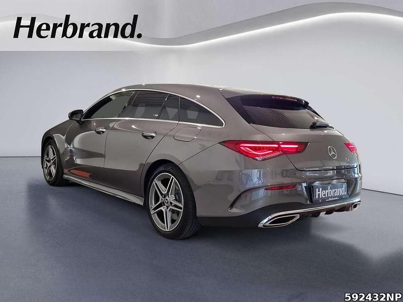 Gebraucht Mercedes CLA250 AMG 224 PS (164 kW) 2023 Metalliclack mountaingrau Limousine