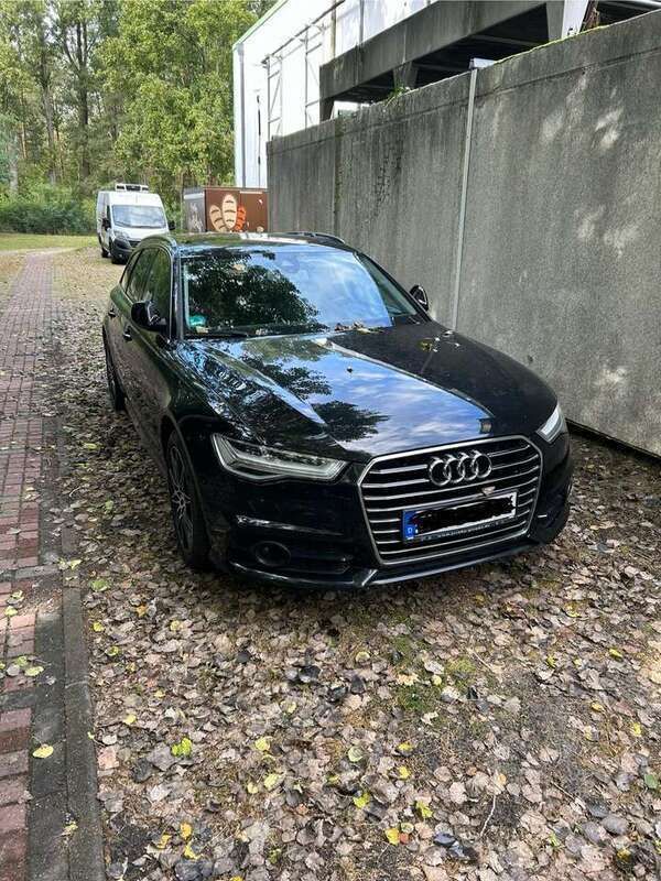 Schwarz Gebraucht 2017 Audi A6 Kombi | 20.000 € (Guter Preis) - Bild 1/4