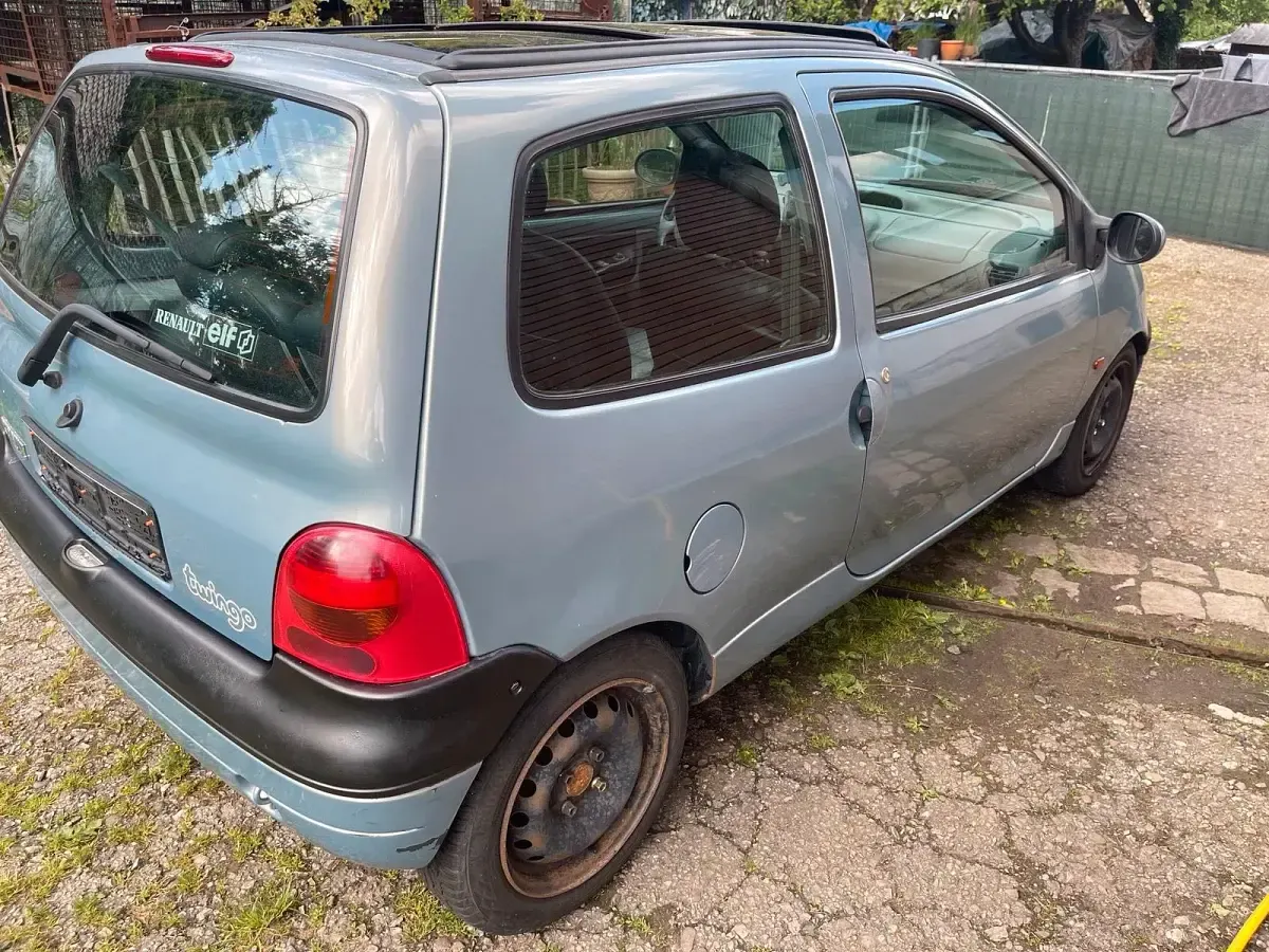 Używany Renault Twingo 75 KM (55 kW) 2002 Niebieski Hatchback