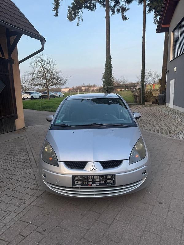 Gebraucht Mitsubishi Colt 95 PS (69 kW) 2007 Silber Kleinwagen