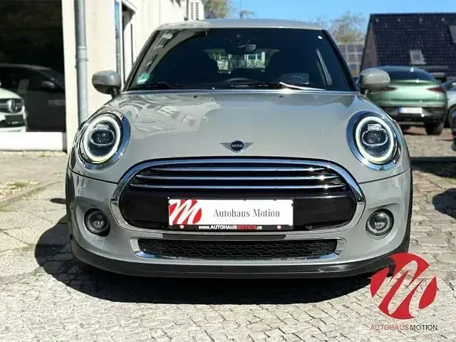 Gebraucht Mini Cooper 136 PS (100 kW) 2021 Moonwalk grey (metallic) Kleinwagen
