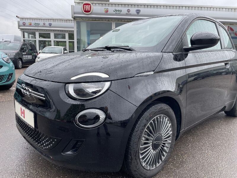 Schwarz Gebraucht 2022 Fiat 500e | 17.900 € (Fairer Preis) - Bild 1/4