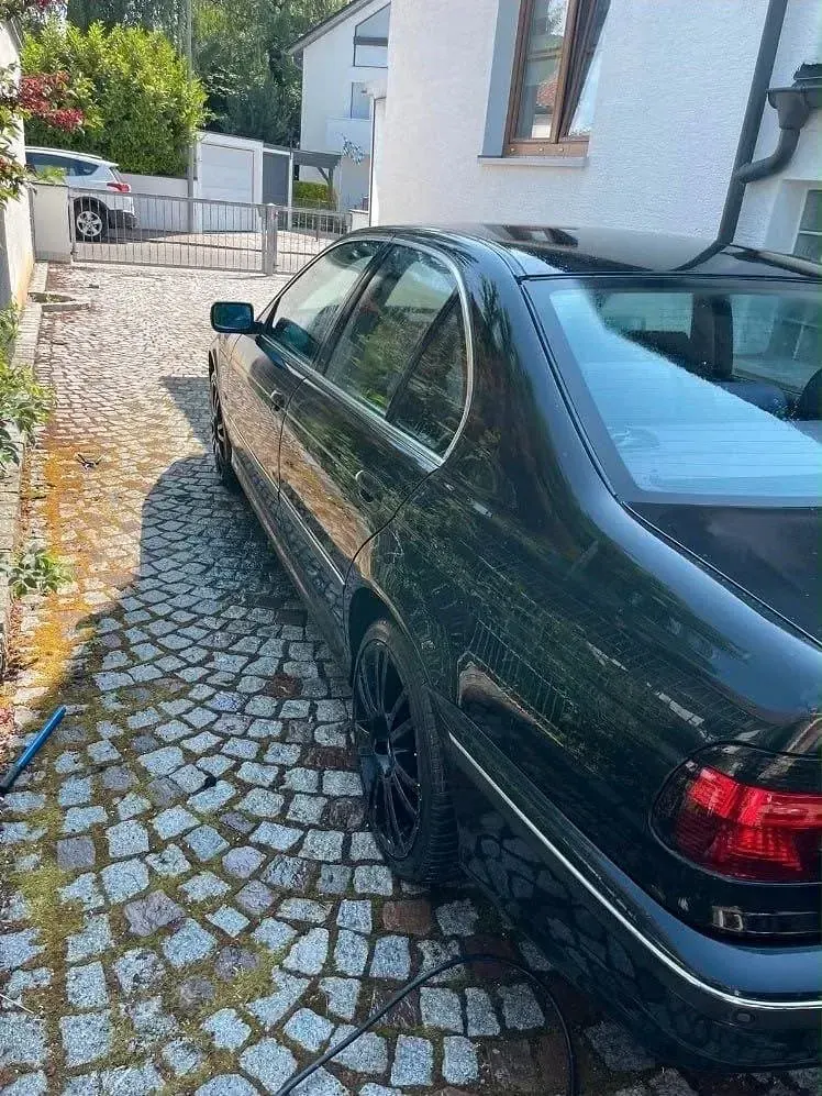 Gebraucht BMW 520 136 PS (100 kW) 2000 Schwarz Limousine