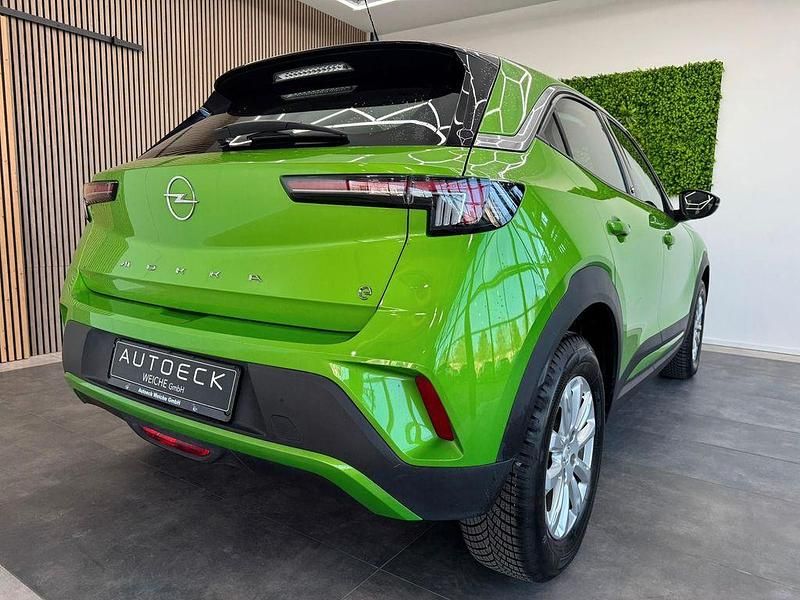 Gebraucht Opel Mokka-e Basis 100 kW (136 PS) 2021 Grün SUV