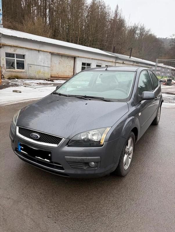 Brugt Ford Focus 2005 Grå Sedan