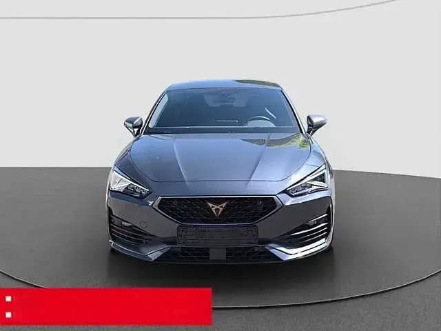 Gebraucht Cupra Leon VZ 300 PS (220 kW) 2024 Grau metallic