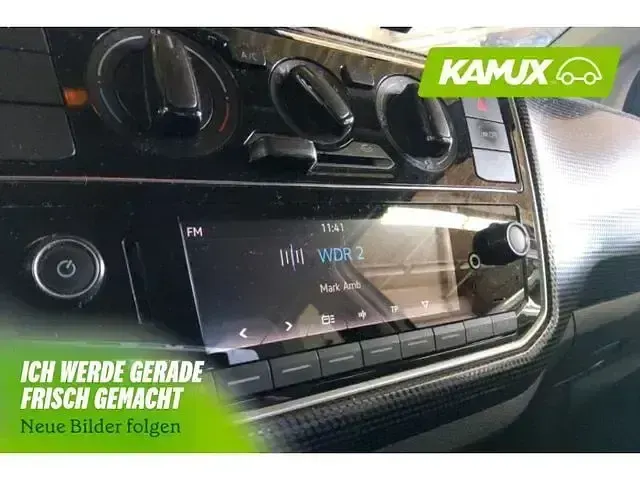Second-hand VW up! 65 CP (47 kW) 2022 Alb Hatchback